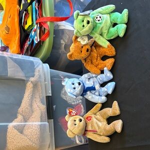 Beanie babies Ty Stuffed Animal Set - Green, Brown, Blue, and Gold Bears